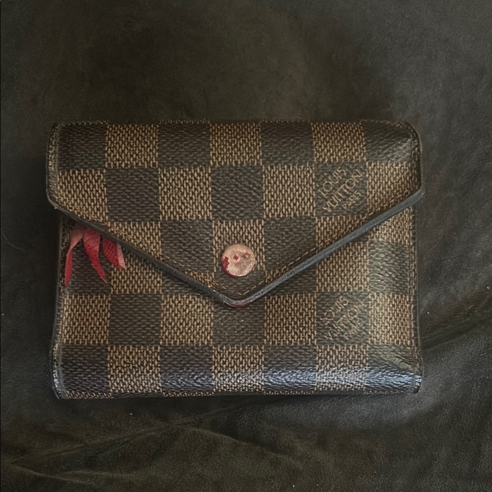 Louis Vuitton Brown victorine Wallet